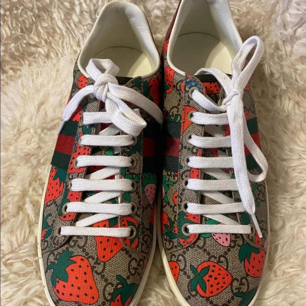 Gucci sneakers